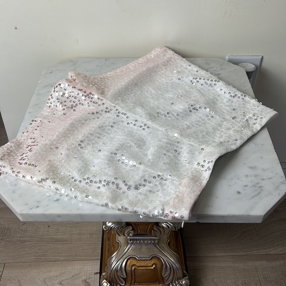 Meier Collection Women’s sequins short - Picture 3 of 3